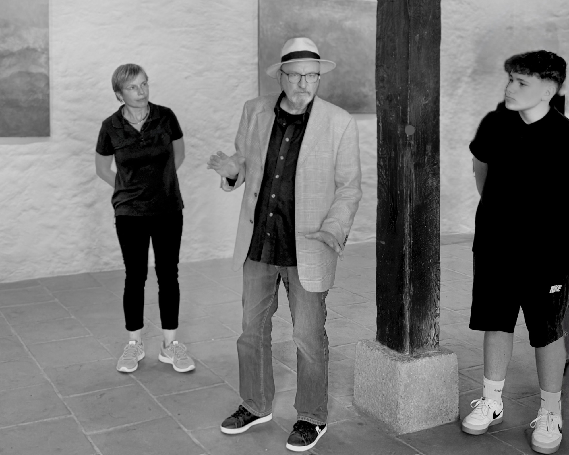 9492DBDC-58AC-42B4-8E87-451E28DB5F8D_1_102_a