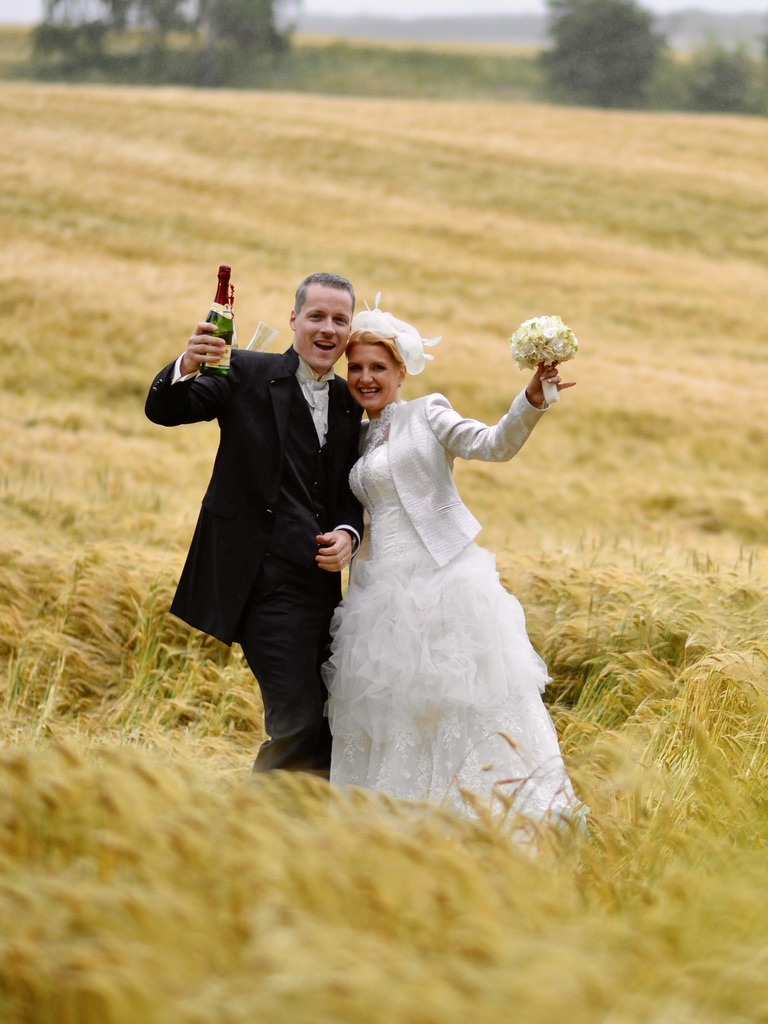 BCAA7E2B-8A07-42C7-87F7-992A4A728246_1_105_c